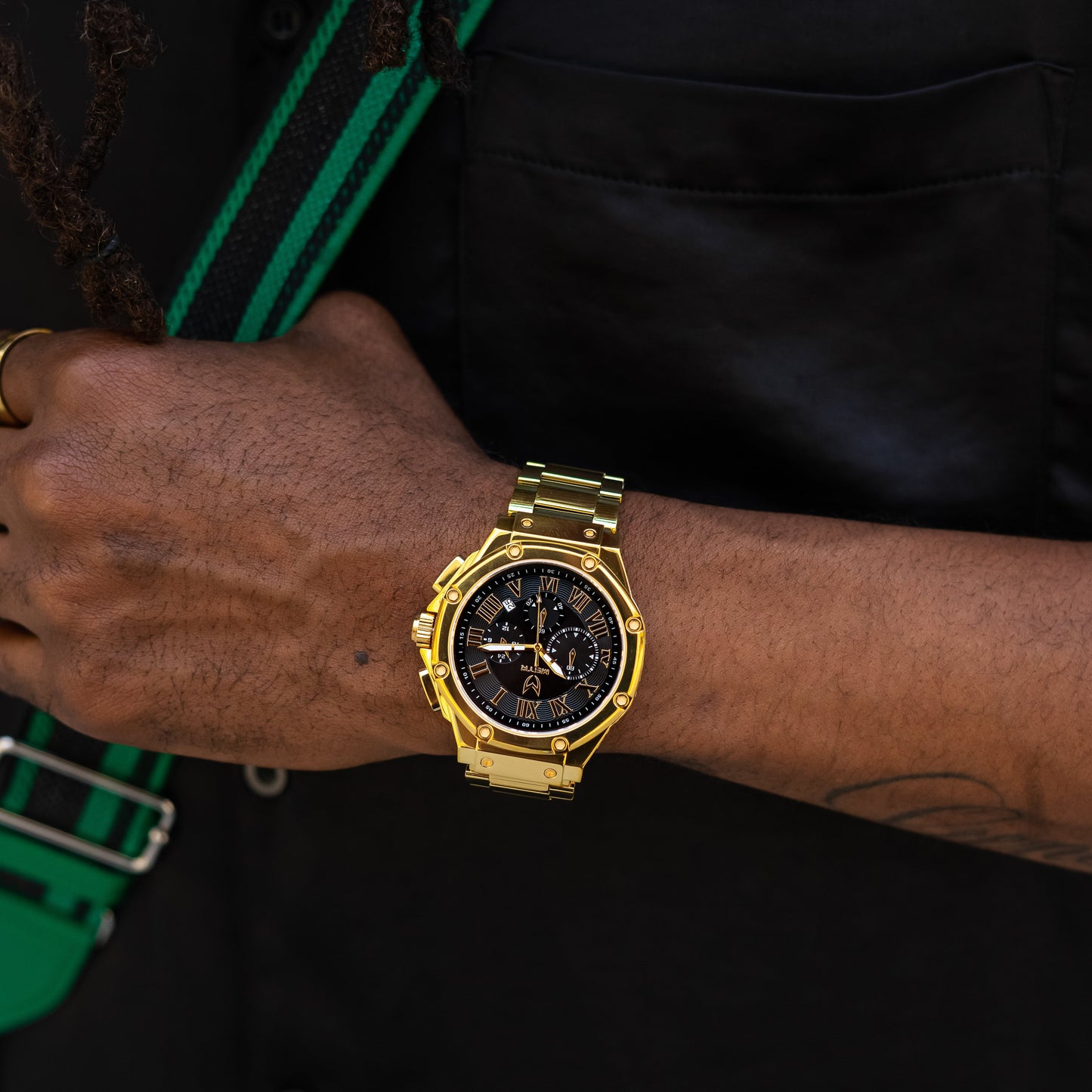 AM1001SS - AMBASSADOR POLISHED 18K GOLD / BLACK / SS BAND