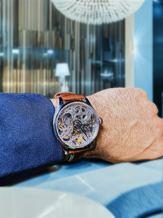 "Carpal DM" DressManual Watch - 40mm